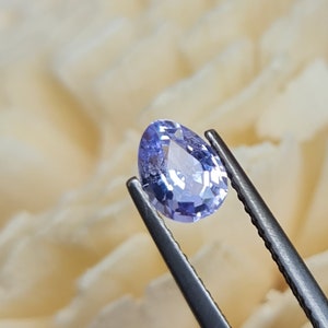 Pear shape /Jewelry making gemstone/Loose spinel/Spinel Gemstone Purple Spinel, 0.73ct. Natural no treatment. Slight color change. CD154