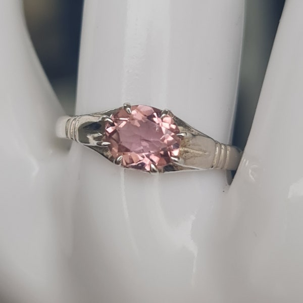 Vintage pink Spinel. Handmade jewelry in silver, delicate prong setting. Antique design