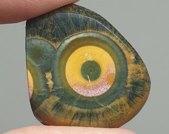 Rare 100% natural agate, eye agate 42.92ct. Perfect rounds, looking exactly like fish eye. Designer gemstone, back side still in rough form!