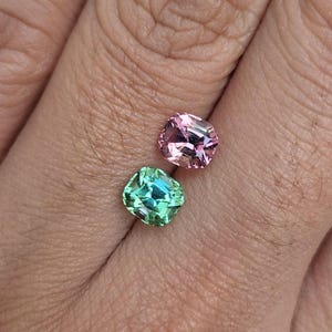 Natural Pink Tourmaline and Green tourmaline pair, 1.81ct. No treatment. Mismatch tourmaline pair CD1976