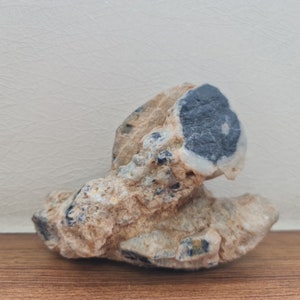 Natural Sapphire specimen. 889g Natural sapphire boulder. Collectors item. rare size corundum rough.