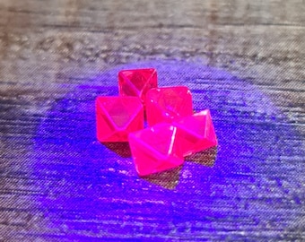 Jedi Spinell oktaedrischer Kristall, Natürlicher Roter Spinell aus Burma 5 Stück, 1,25ct. Nahezu perfekte Oktaeder. B3
