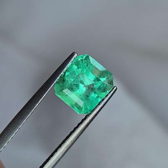 2.27ct Vivid Green Colombian Emerald: Square Cut Gemstone - Etsy