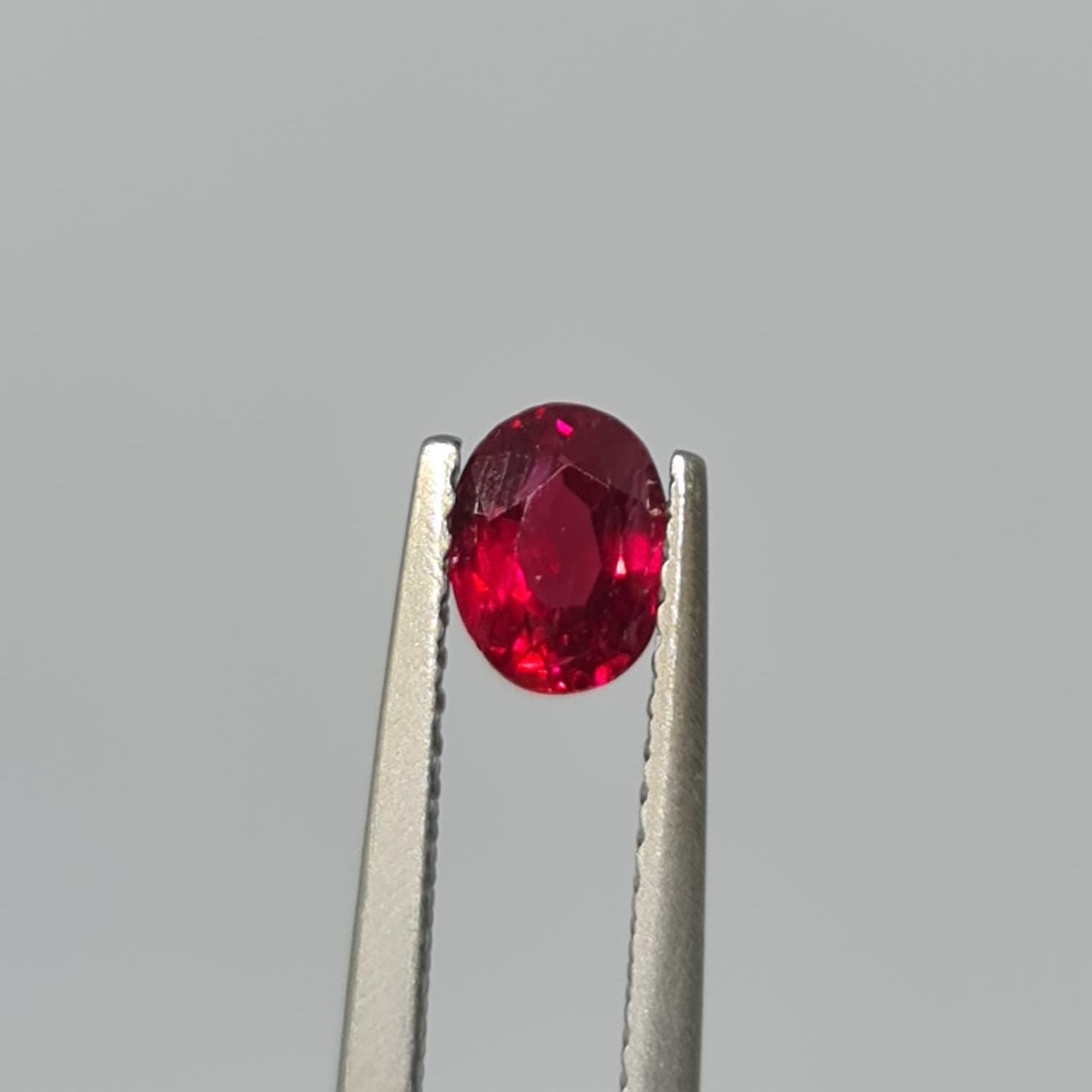 Natural SIAM Ruby, 0.68ct, Oval Shape. Certified, Origin: Siam