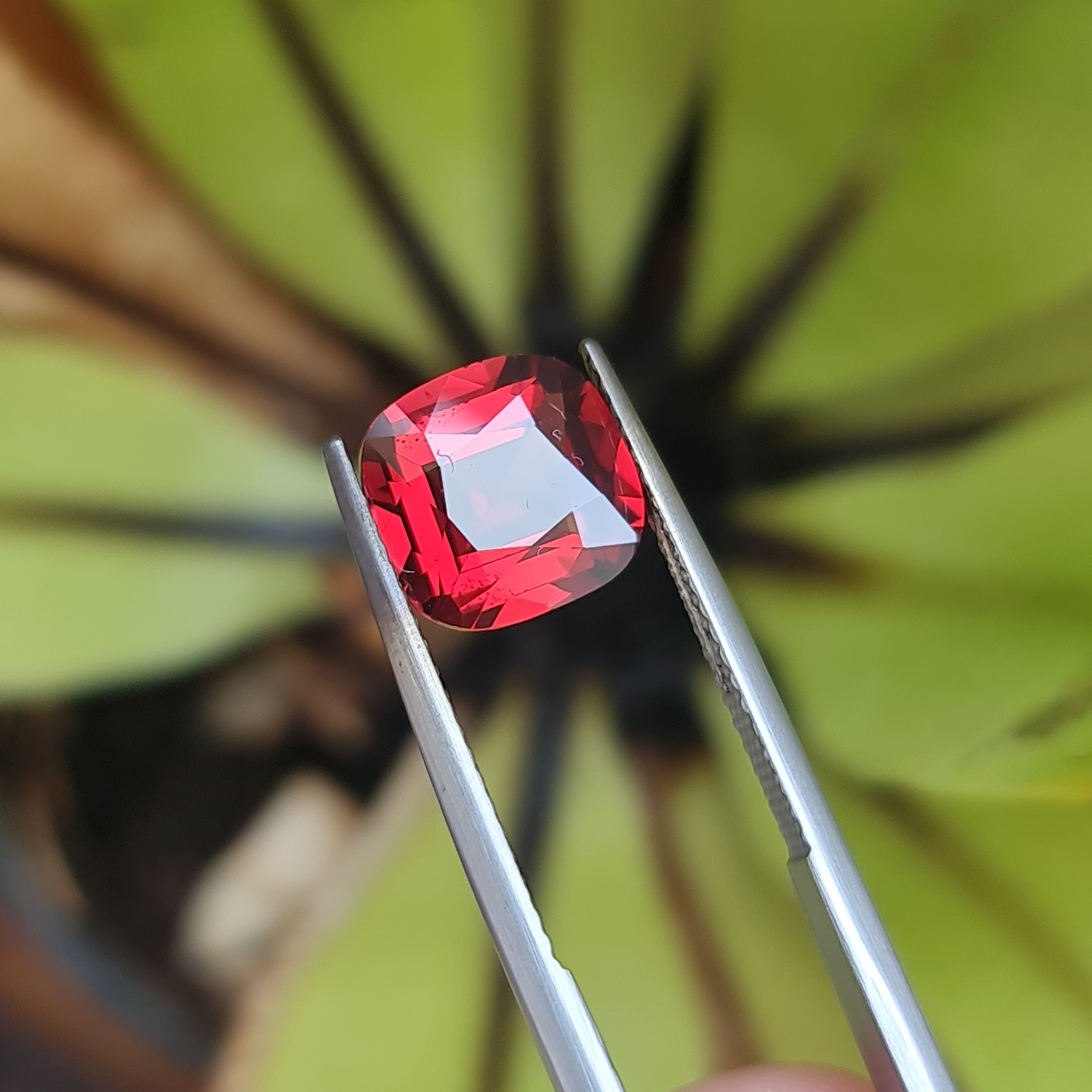 Natural Garnet, 2.95ct. Vivid Red, Very Bright Gemstone in