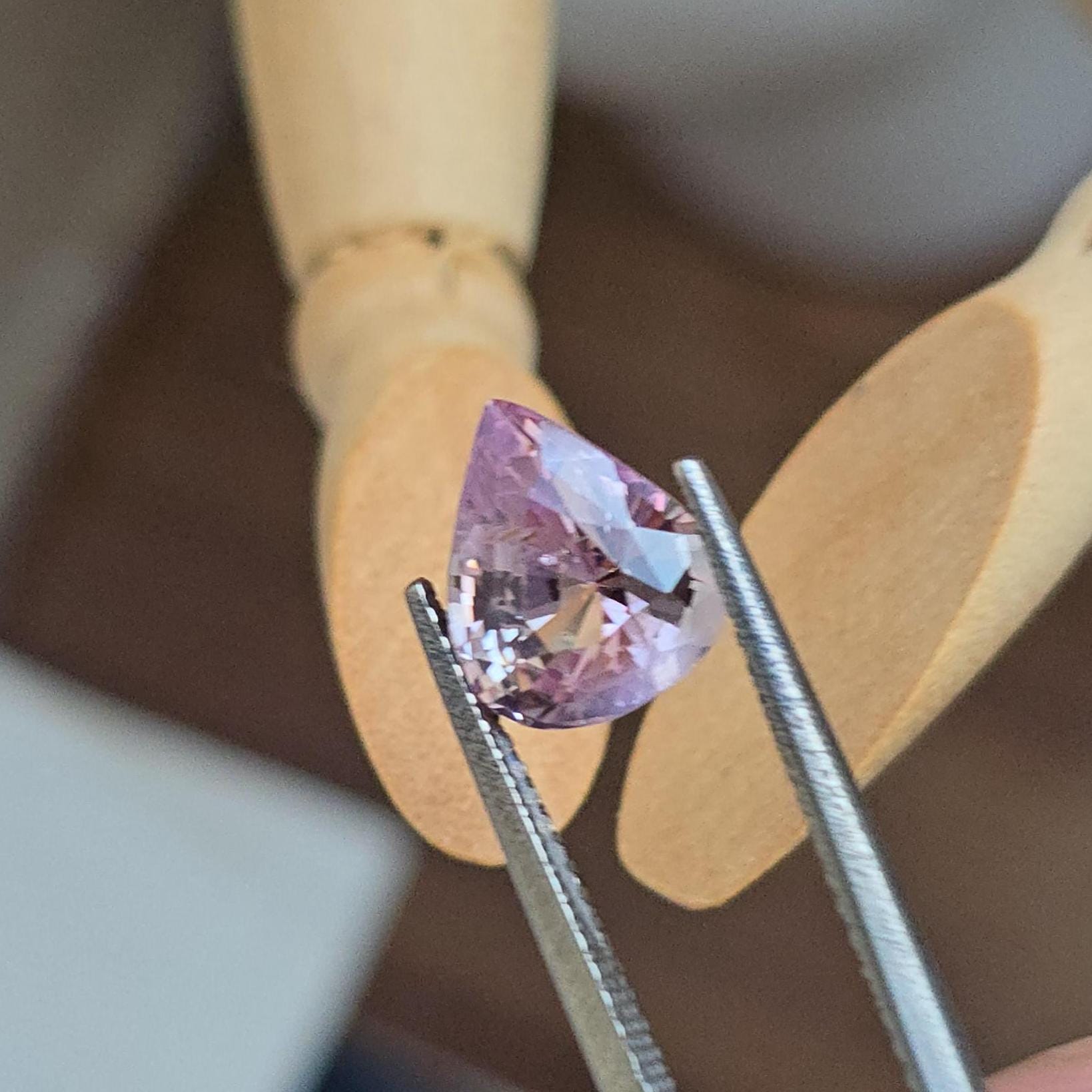 2.58カラットの天然ピンクサファイア、ペアシェイプ、認定済み - Etsy 日本