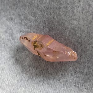 Natural Sapphire crystal specimen. 2.55ct Padparadscha. Collectors item. RS1