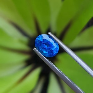 Natural Neon Blue Apatite. 1.05ct. Unique Glowing Blue in sunlight. Neon blue color. Rare find. CD605