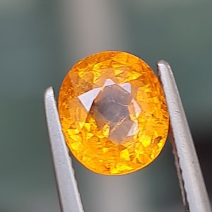 Spessartite Garnet, Fanta orange, 3.64ct. Vivid orange, very bright gemstone. CD868
