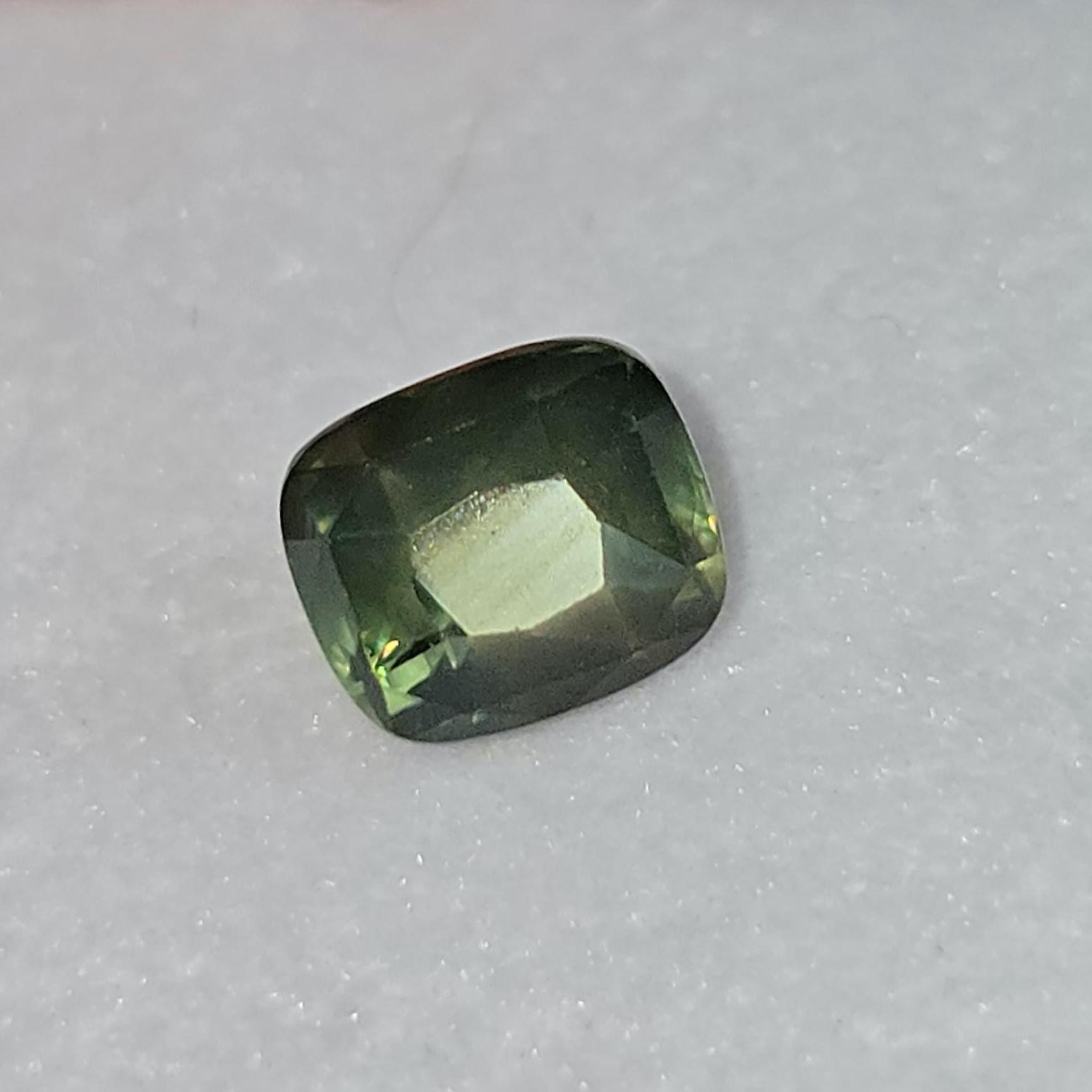Natural Blue - Yellow - Green Sapphire 1.32ct. Bi Color Silky