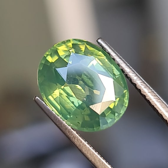 【在庫あり】 Zircon, Natural Vivid No 10.28ct, Color. Green Yellow Milky ライト・ランタン