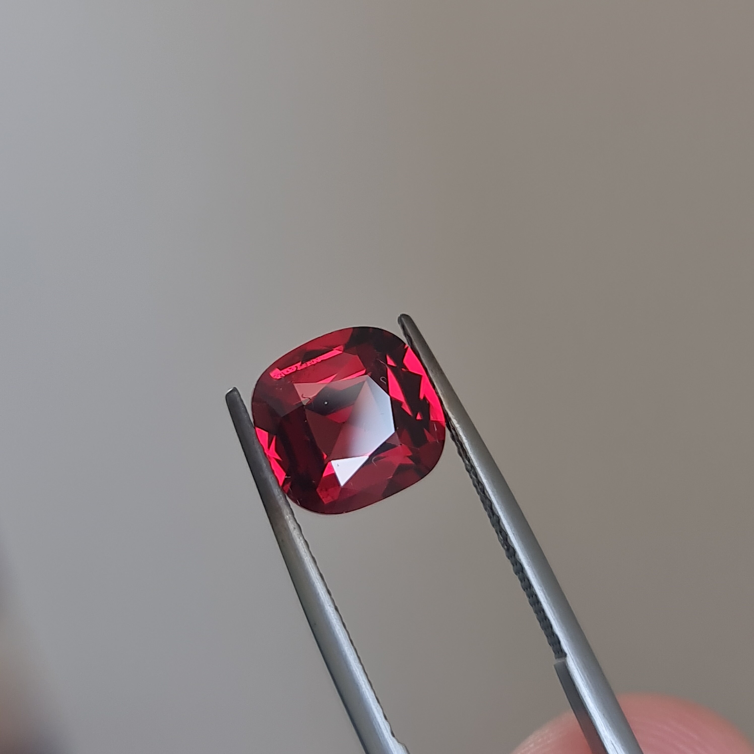 Natural Garnet, 2.95ct. Vivid Red, Very Bright Gemstone in