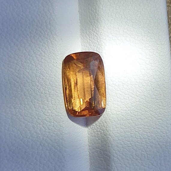 Natural Color Change Garnet, 4.28ct. Yellowish Green to Orange