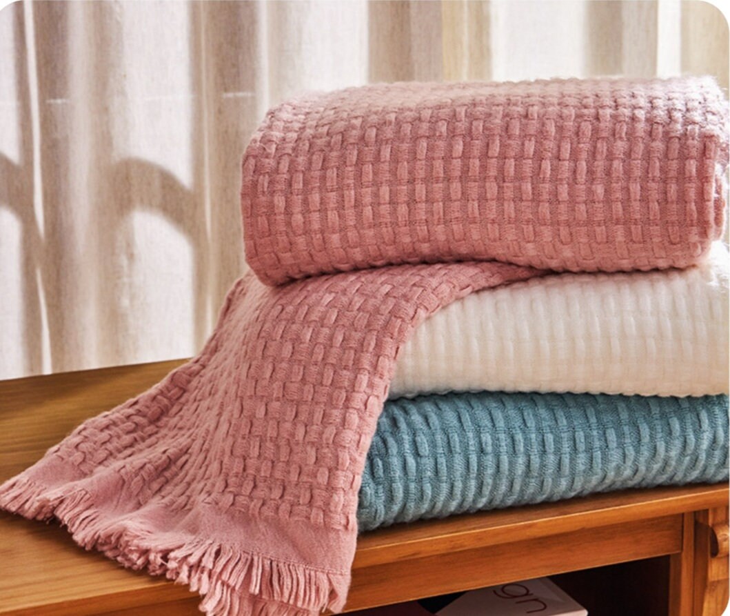 Eyelash print blanket hotsell