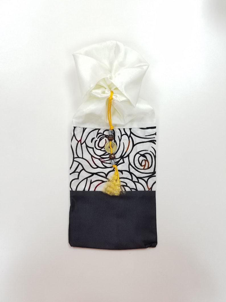 Wine bag Size:15x5 inches fits a regular size wine bottle 2 tone Organza Roses and Thai brocade pattern Satin Wine Bottle Cover bag
