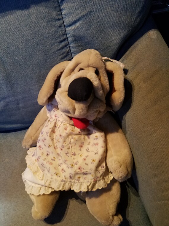 wrinkles hand puppet
