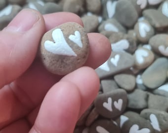 100 hearts on stone, hand-painted pebbles, lovely table decoration