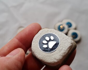 Paw stone, gift set, enamelled