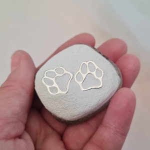 Mourning stone for animal lovers, dog, cat, stone with two paws, pet,