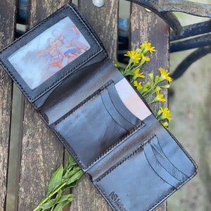 Portefeuille vertical pour homme - Portefeuille pour homme à trois volets fait main en cuir véritable fabriqué en Italie - Cadeau pour votre ami, père et fils
