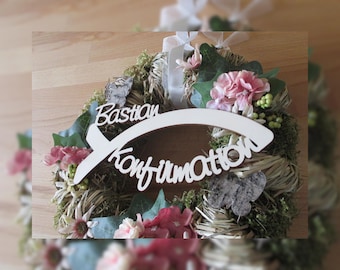 Schriftzug "Konfirmation" individualisiert mit Name integriert in Fisch Ichtys aus Holz für Türkranz, Floristik, Tischdekoration, lasercut