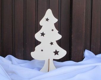 Star Christmas tree made of wood, decoration idea for windows and shelves
