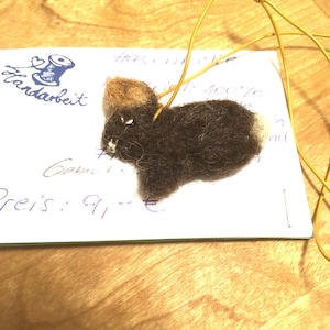 Cat Button Merino felt