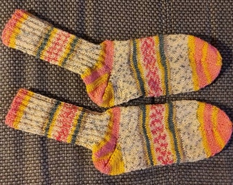 Handgestrickte Socken 33