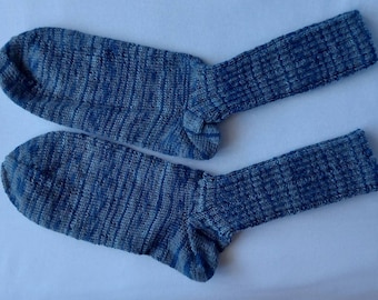 Handgestrickte Socken 46