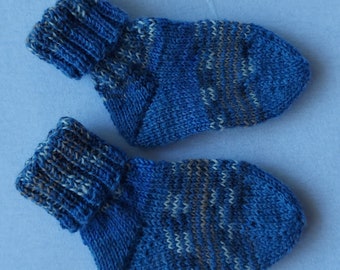 Handgestrickte Socken 17