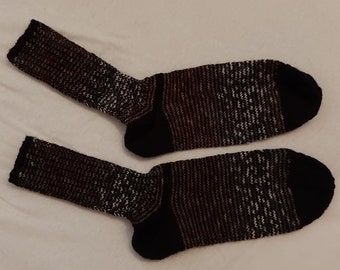 Handgestrickte Socken 40