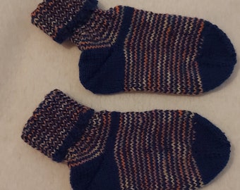 Handgestrickte Socken 24