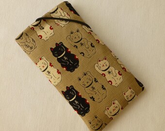 Maneki Neko, mobile phone case sewn to your specifications, lucky cats, waving cats, cat, cats, Japan, free shipping :)