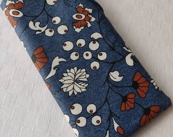 Oilcloth flowers, custom-made mobile phone case, blue, washable, free shipping :)