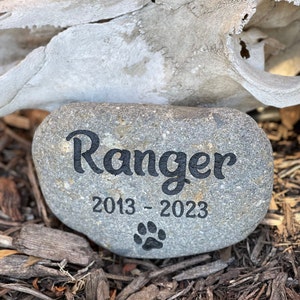 Pet Memorial Stone, Custom Pet keepsake, Remembrance Gift, In Memory of, Animal Memorial Gift, Pet Grave Marker, Garden Stone, Beloved Pet image 9