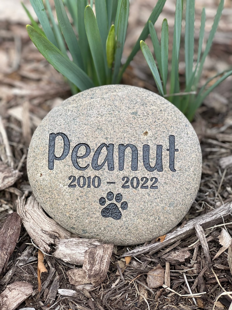 Personalized Pet Memorial Stone for home or garden, dog memorial, cat memorial, pet keepsake, pet remembrance gift, in memory of gift, image 1