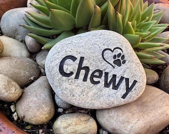Personalized Pet Memorial Stone, Custom Animal Keepsake, Sympathy Gift for Pet Loss,  Remembrance Gift, One of a kind, Natural River Rock