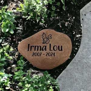 Pet Memorial Stone, Custom Pet keepsake, Remembrance Gift, In Memory of, Animal Memorial Gift, Pet Grave Marker, Garden Stone, Beloved Pet image 7