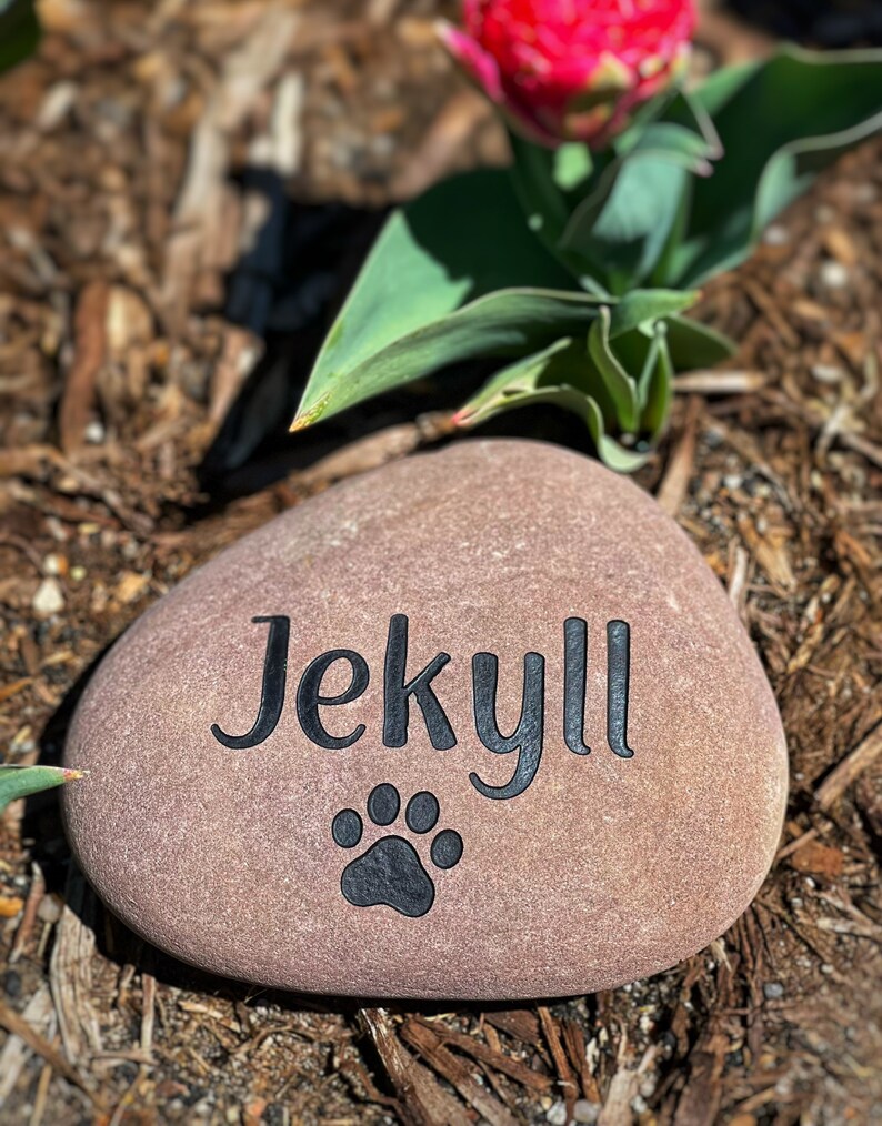 Custom Pet Memorial Stone, garden stone, dog memorial, cat memorial, pet keepsake, pet remembrance gift, animal loss stone, pet grave marker image 7