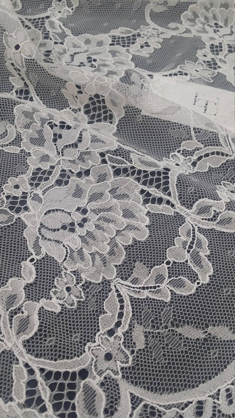 French chantilly lace fabric LL66561 Cream lace