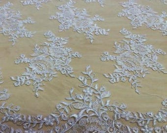 Rent vitt spetstyg på metervara, Fransk spets, Broderad spets Bröllopsspets Vit spets Slöjespets Lingeriespets Chantilly-spets KSBY80952C