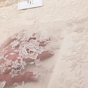 Creme Spitze Stoff, hellbeige Französische Spitze, Elfenbein Chantilly Hochzeitsspitze, Brautkleid spitzenstoff meterware EVS198NC