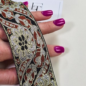 刺繍リボン、ブラウン、ゴールド、シルバーの光沢のある刺繍が入った黒のリボン、メートル単位で販売、V012