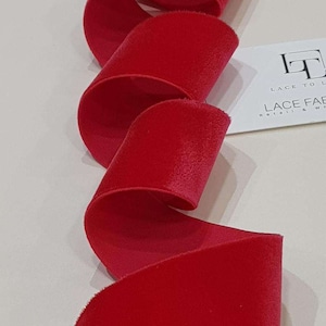 Nastro in velluto elastico rosso per decorazioni, artigianato e moda - Venduto al metro - DB1004