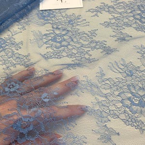 Indigo blauer Spitzenstoff, königsblaue französische Chantilly Spitze stoffe, Spitzenmaterial für Brautschleier, Meterware, WD2014