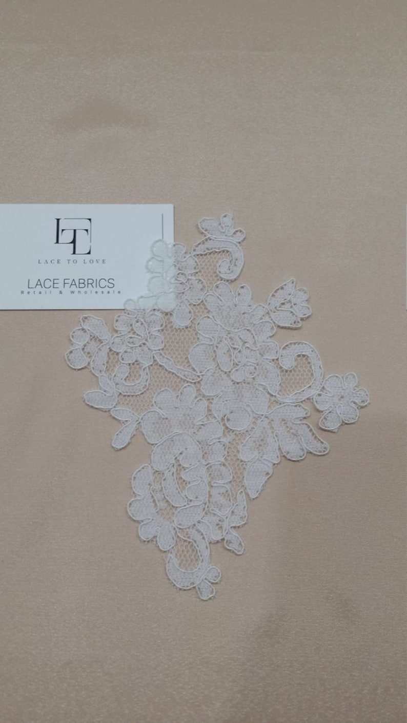 Cream Lace Appliques, White French, M0054 image 1