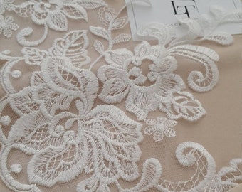 Cream lace trim, Ivory Alencon lace fabric, EEV2087