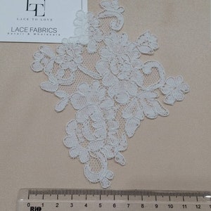 Cream Lace Appliques, White French, M0054 image 3