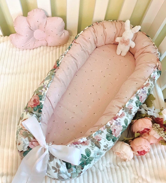 Fleur Babynest Nouveau Ne Cocoon Bebe Nid Lit Matelas Amovible Etsy Fleur Babynest Nouveau Ne Cocoon Bebe Nid Lit Matelas Amovible Etsy