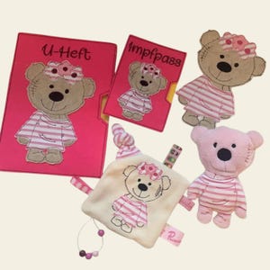 Borduurbestand teddybeer, speendoekje meisje, doodle-applicatie, knuffel, vaccinatiebewijs U-boekomslag, geschenkset voor geboorte In the Hoop Set 755